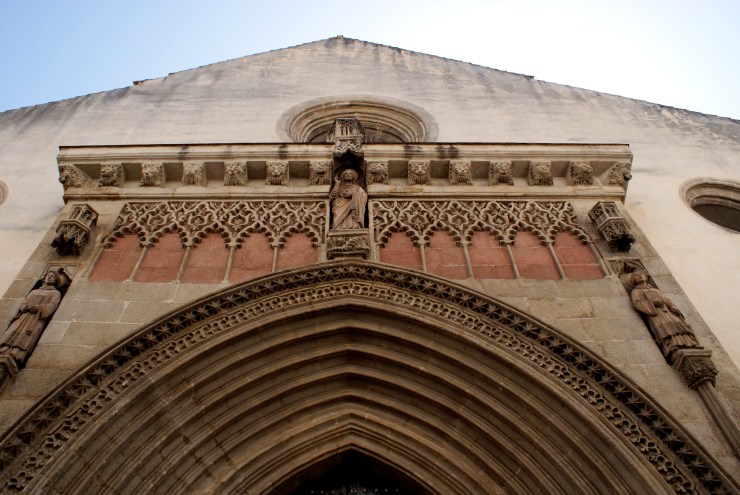 Iglesia de San Esteban de Sevilla. Atanasio y Muñoz arquitectos